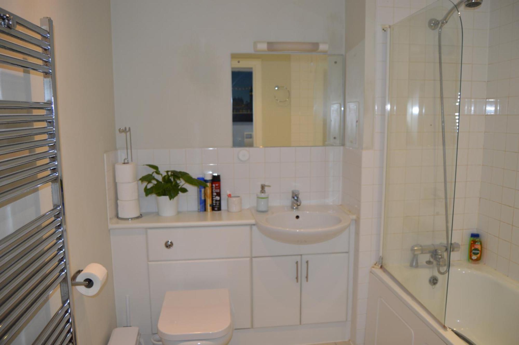 Entire Apartment Next To Canary Wharf In Лондон Екстер'єр фото